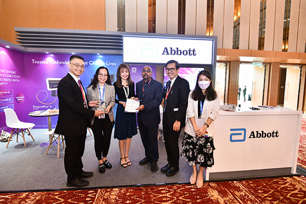 7 Booth Walkabout (1003)